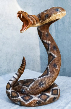Realistic Attacking Coiled Diamondback Rattlesnake With Fangs Bared Figurine-2