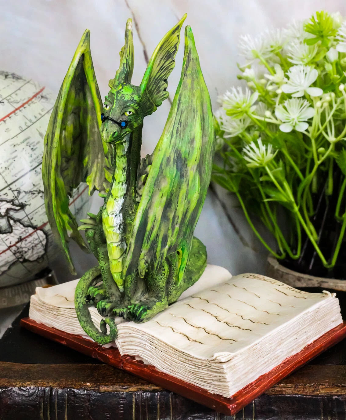Figura decorativa del dragón de la bibliografía del libro de runas verdes de fantasía de Amy Brown -5