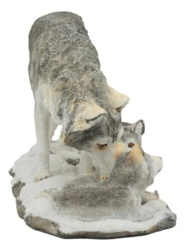 Estatua familiar de una loba de nieve invernal con sus crías, 24 cm de largo, de Habitantes del Crepúsculo-2