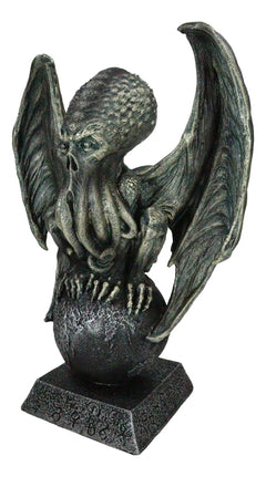 High Priest Great Old Ones Call of Cthulhu Sitting On Earth Globe Orb Figurine-7