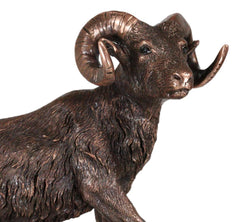 Taxidermia de animales salvajes: carnero cimarrón trepando sobre una roca inclinada, estatua de 30 cm de alto-3