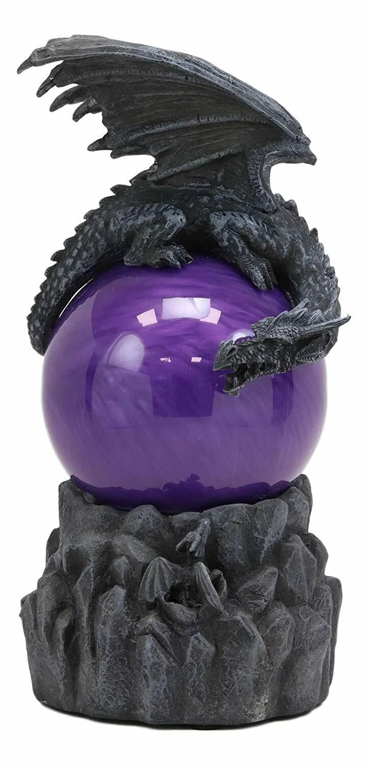 Estatua de bola de cristal con sensor de sonido del Dragón Crepuscular descansando sobre una tormenta de arena morada-4