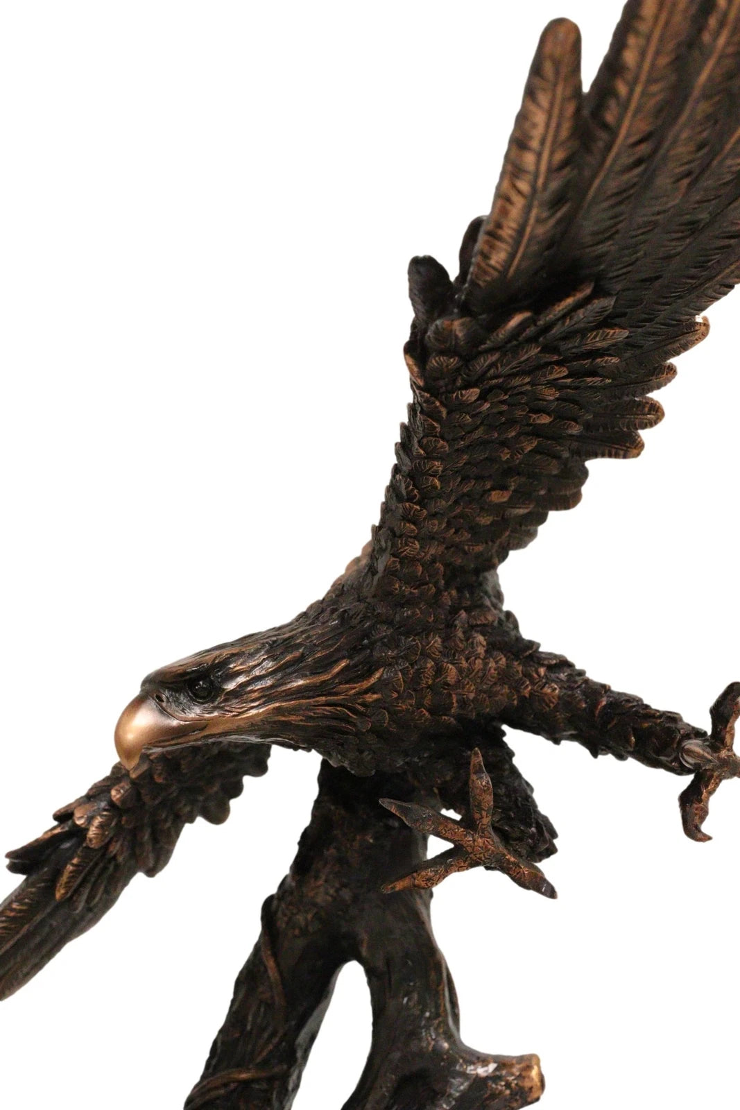 Figura de resina galvanizada de bronce de un águila calva americana volando con las alas abiertas-3