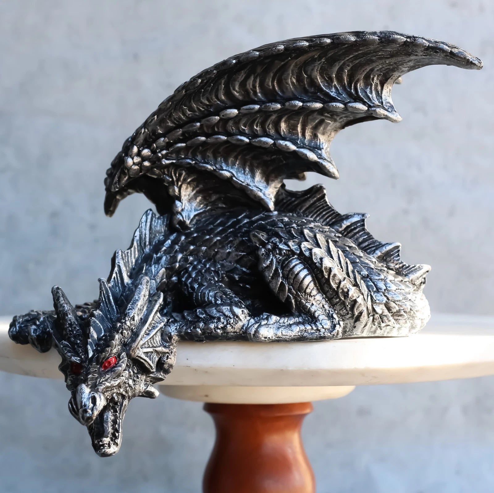 Silent Assasin Gothic Crouching Dragon With Open Wings Shelf Sitter Statue