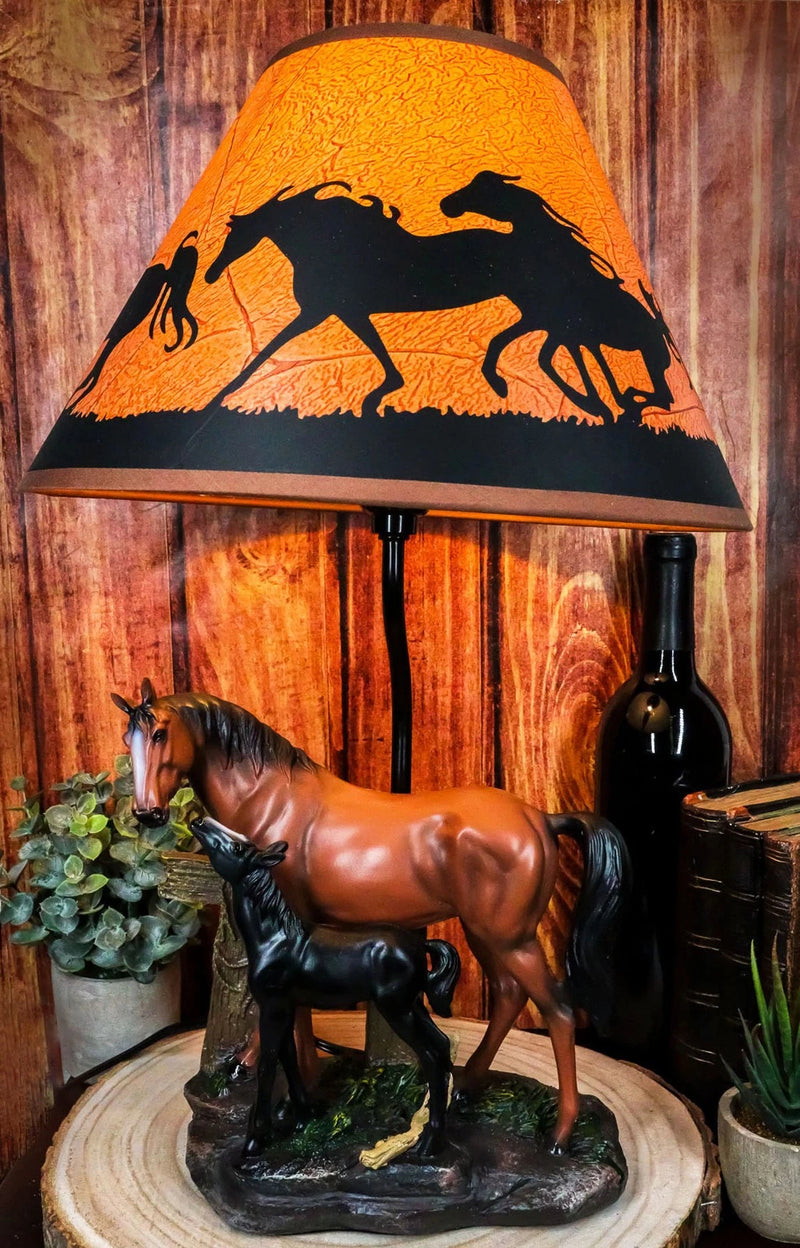Lámpara de mesa de escritorio con pantalla decorativa de 48 cm de alto, diseño de caballo, yegua y potro de Ranch Fence-1