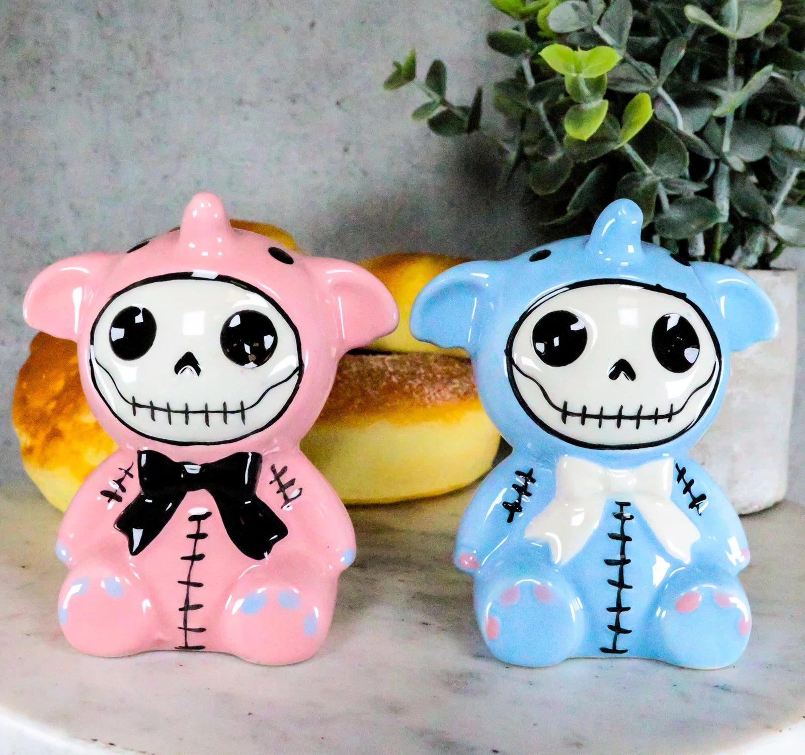 Furrybones Elephant Voodoo Skeleton Ceramic Salt And Pepper Shakers Set