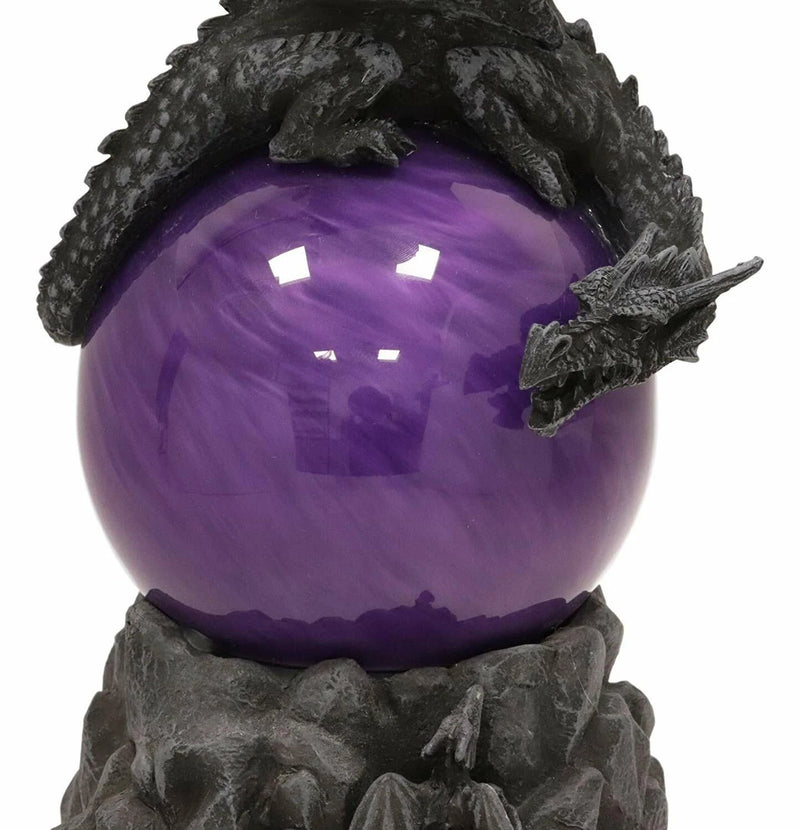 Estatua de bola de cristal con sensor de sonido del Dragón Crepuscular descansando sobre una tormenta de arena morada-2