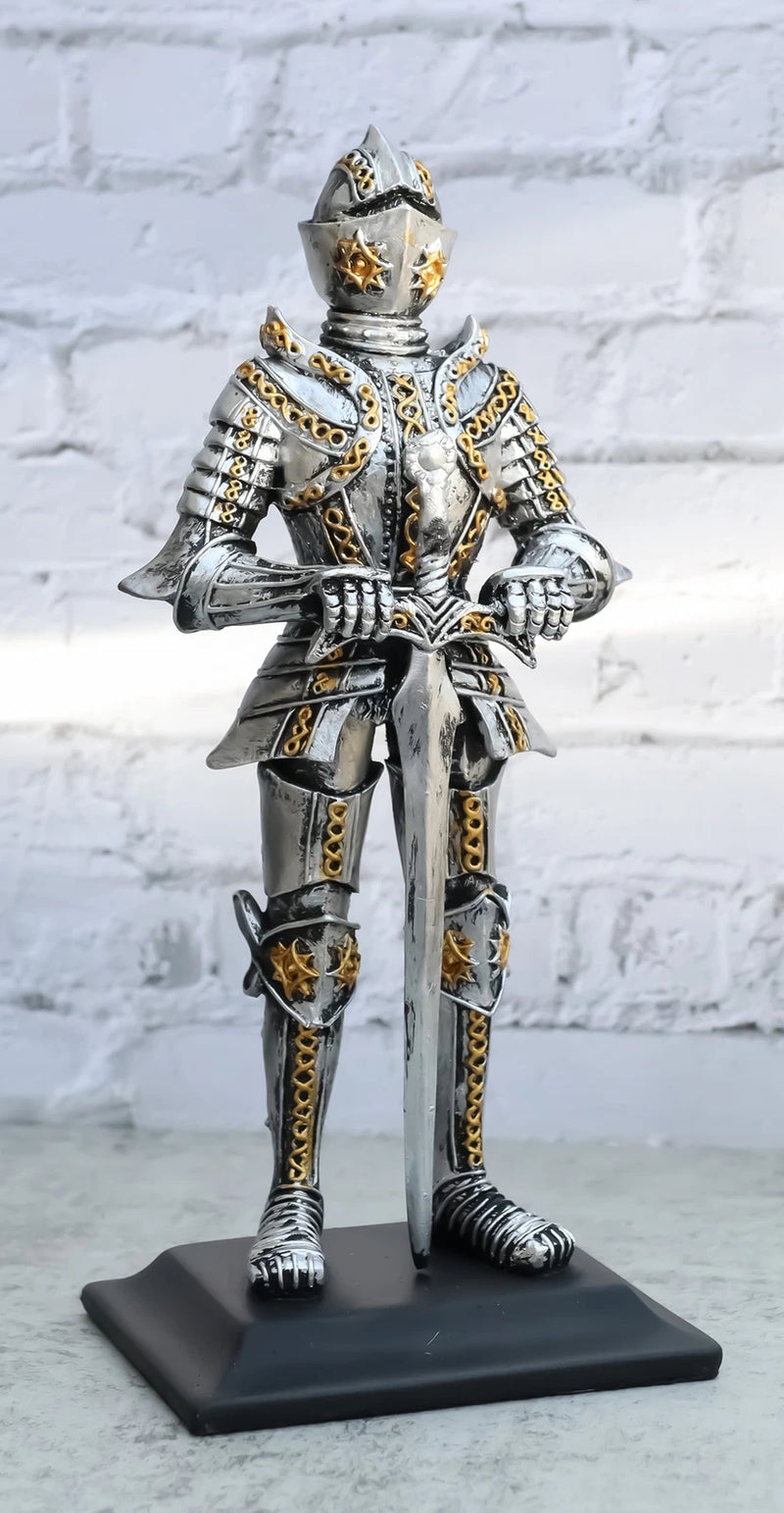 Medieval Swordsman Knight Figurine Suit of Armor Northern Star Coat Of Arms-3