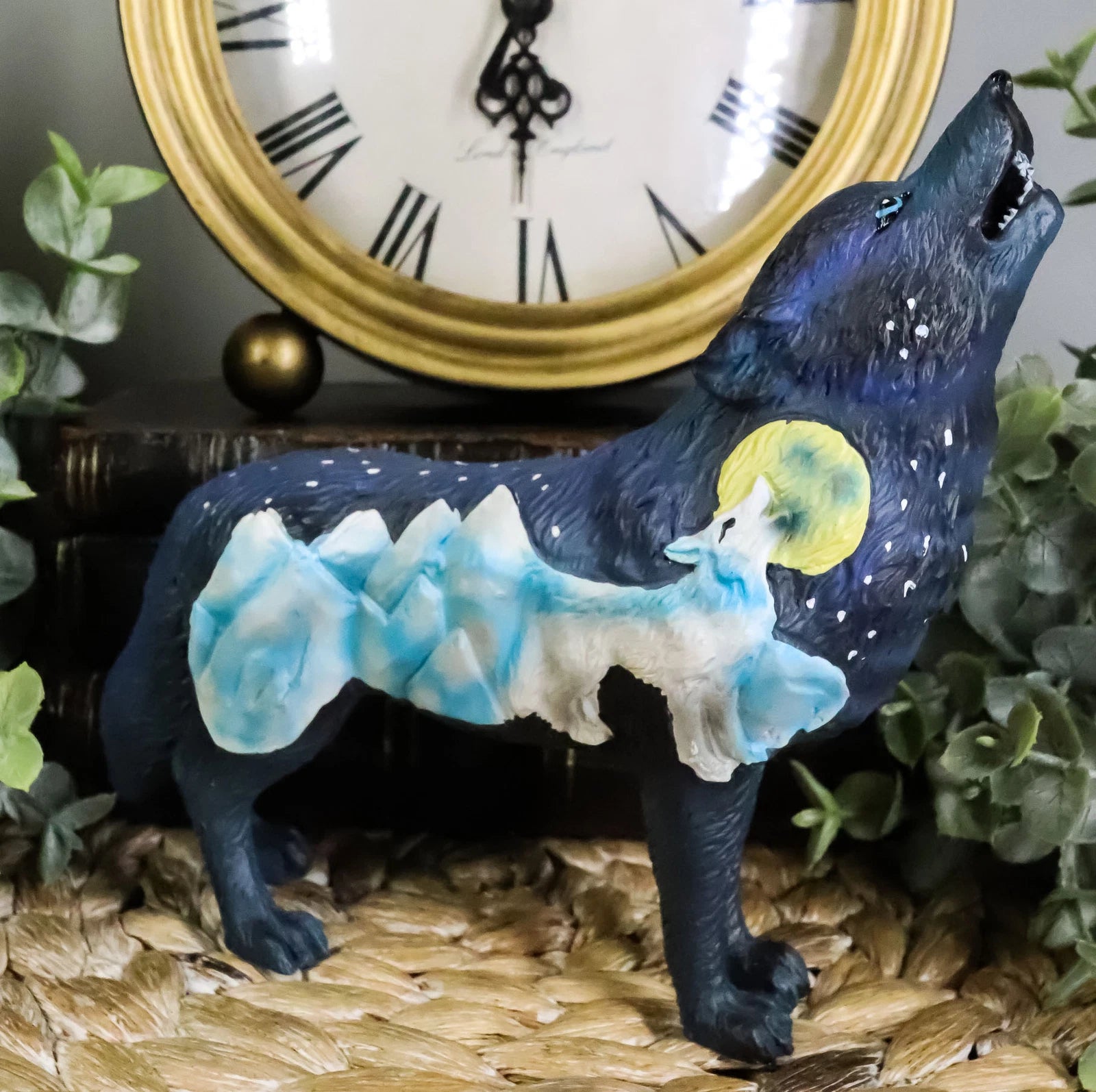Starry Nights Native Tribal Howling Wolf Totem Spirit Figurine Collection 6.25"L