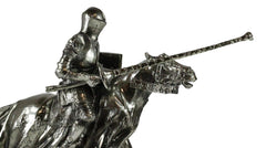 Estatua de caballero en armadura medieval en justas a caballo Torneo medieval-2