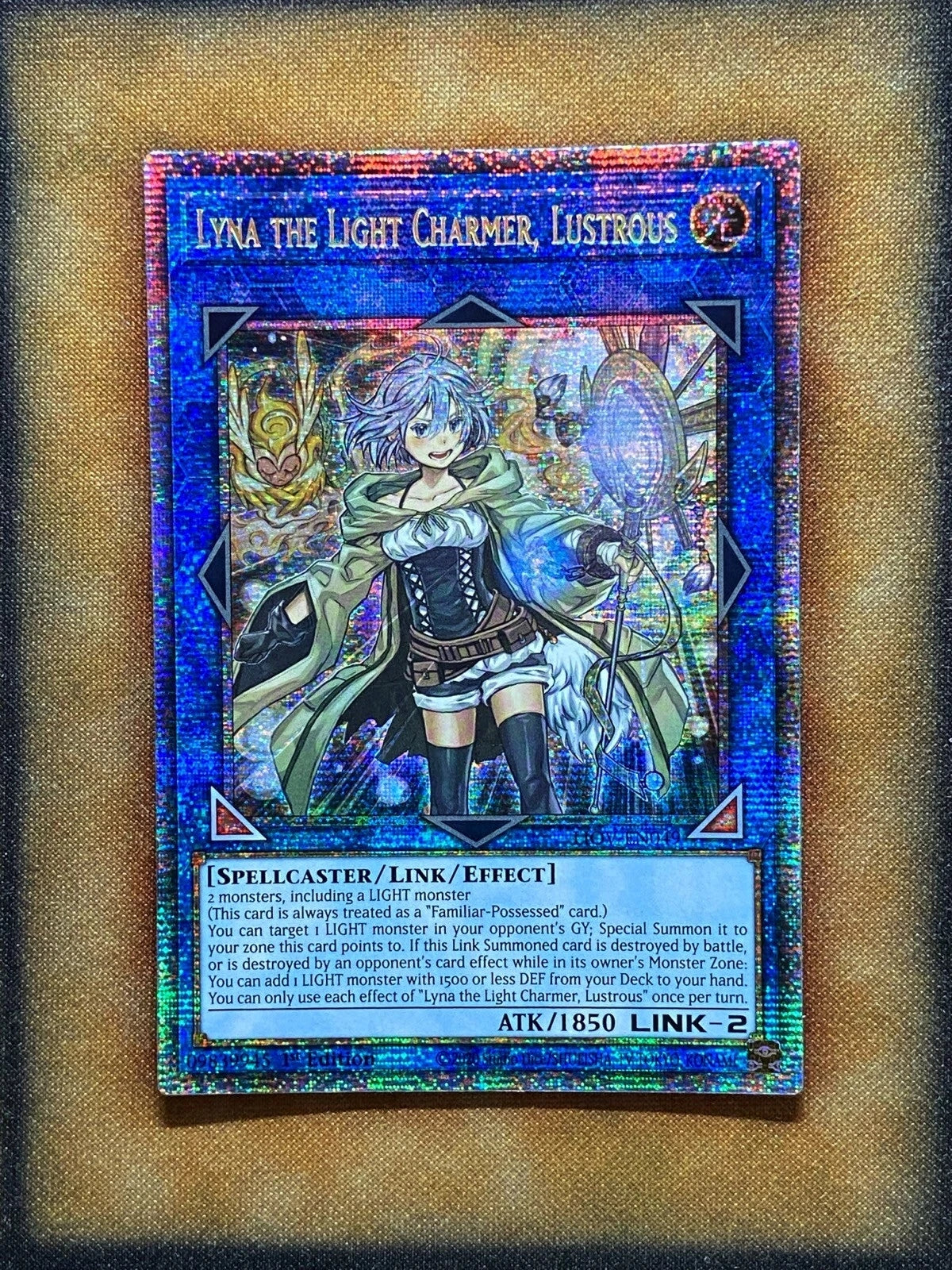 Yugioh Lyna The Light Charmer, Lustrous LIOV-EN049 Starlight Rare 1st Ed NM
