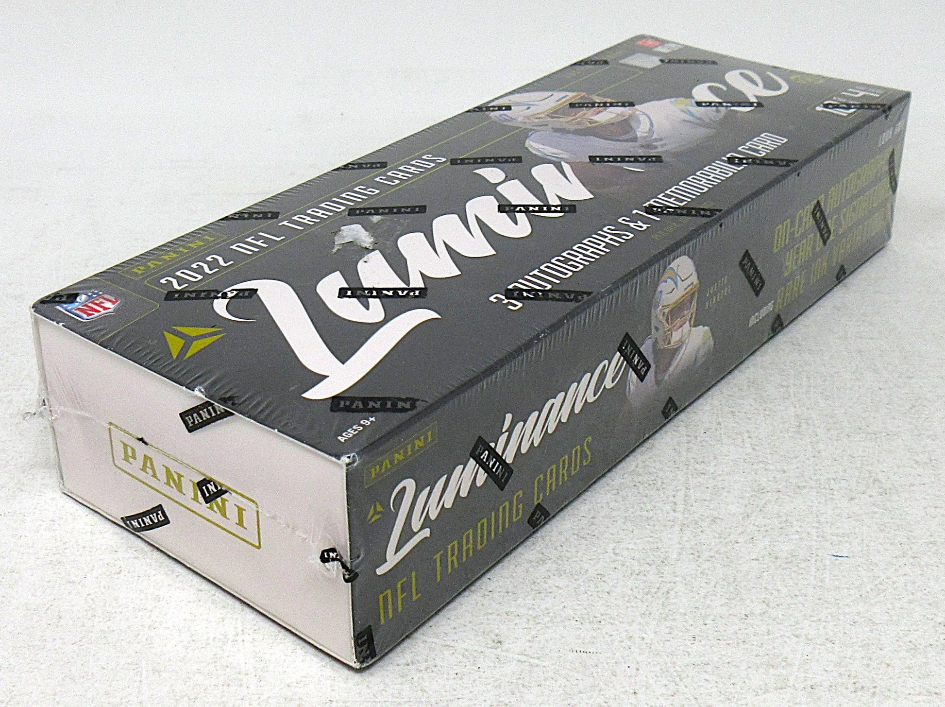 2022 Panini Luminance Football Box (Hobby) (4/10)