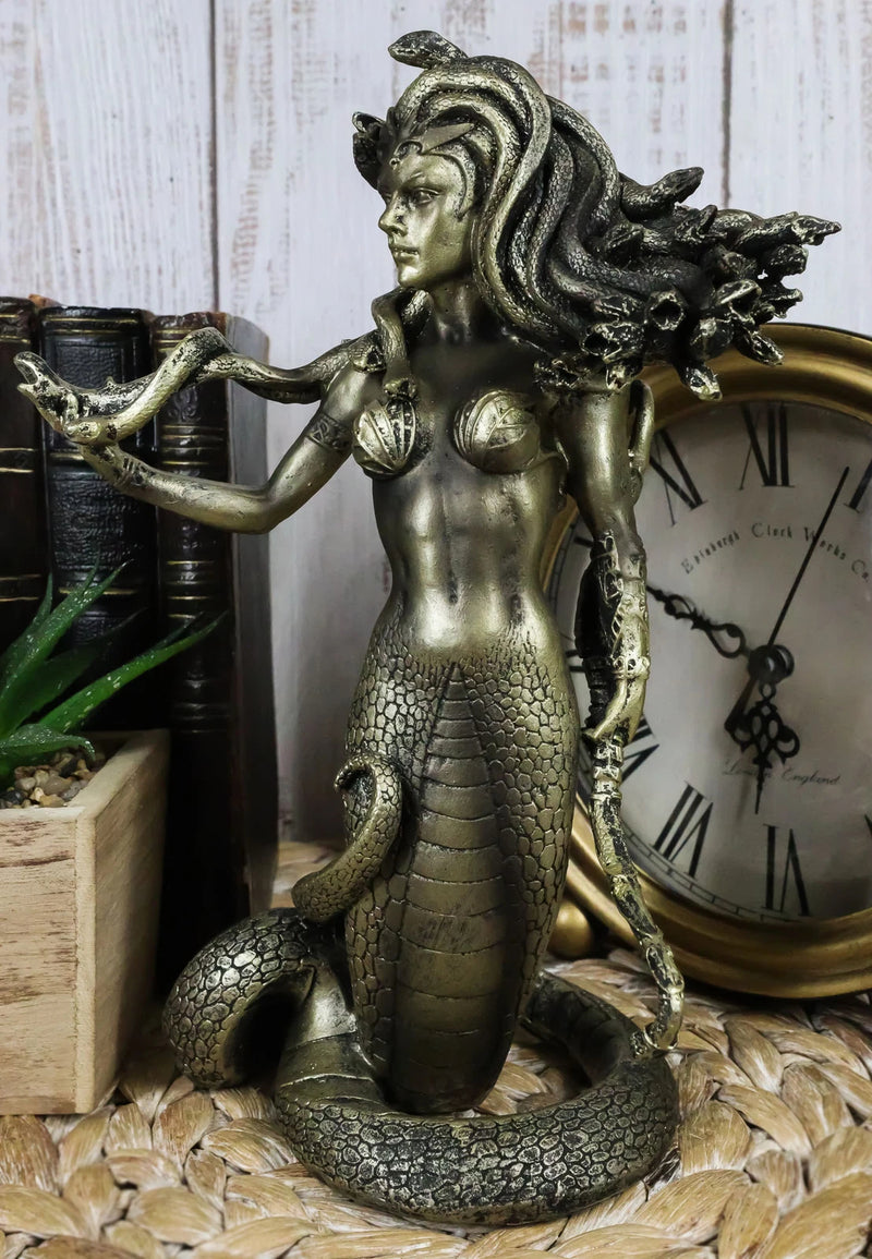 Greek Goddess The Temptation Of Medusa Statue Luring Gorgon's Gaze Figurine-3