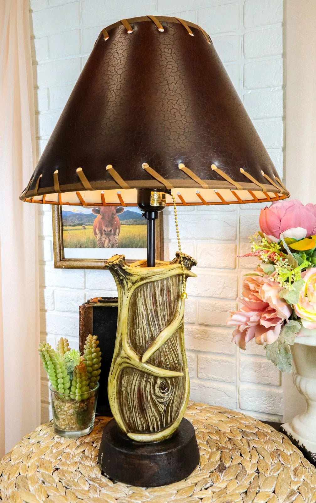 Rustic Western Hunters Lodge Deer Antlers On Driftwood Trunk Desktop Table Lamp-1