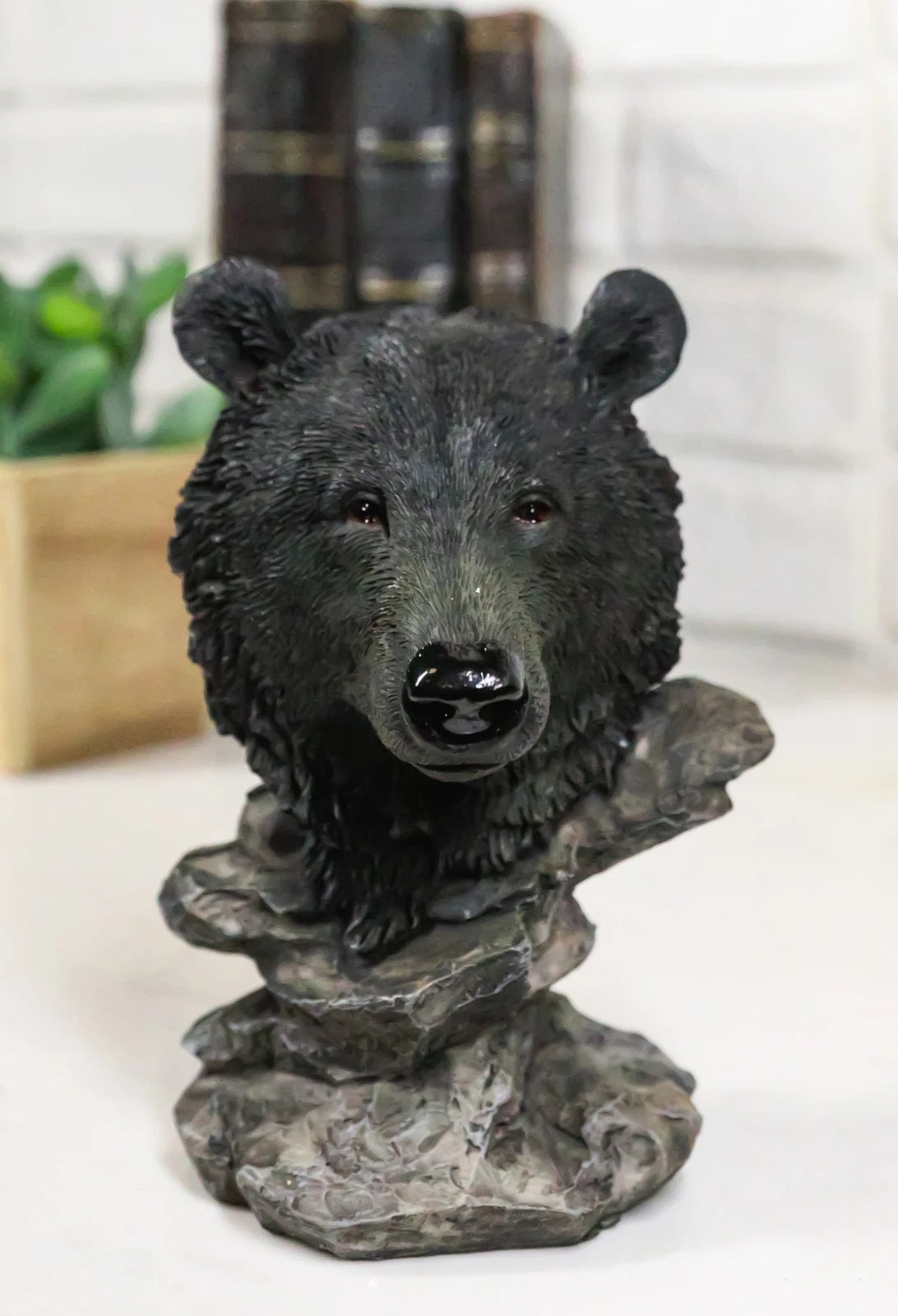 Busto de oso negro de bosque rústico occidental con soporte de estepas rocosas-1