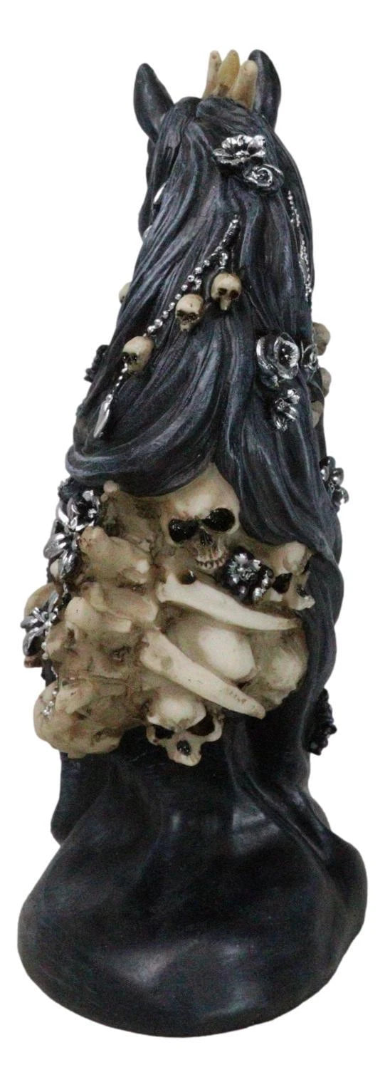 Busto de caballo unicornio negro macabro con huesos de esqueleto y calaveras-2