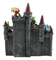 Estatuas de exhibición de mini dragones medievales custodiando el castillo de Desembarco del Rey-2