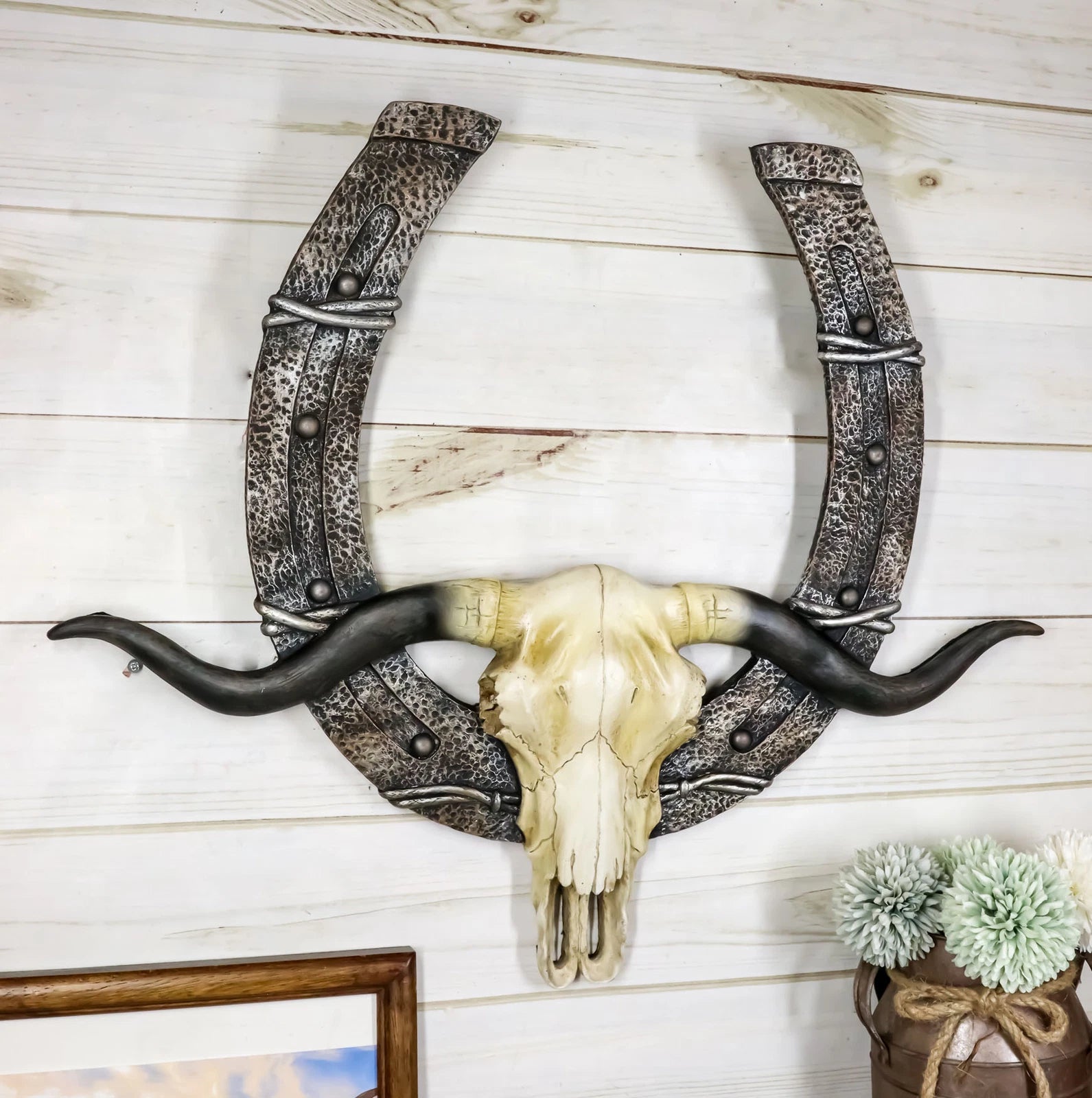 21" L Rustic Western Longhorn Bull Cow Skull With Giant Horseshoe Wall Decor-2