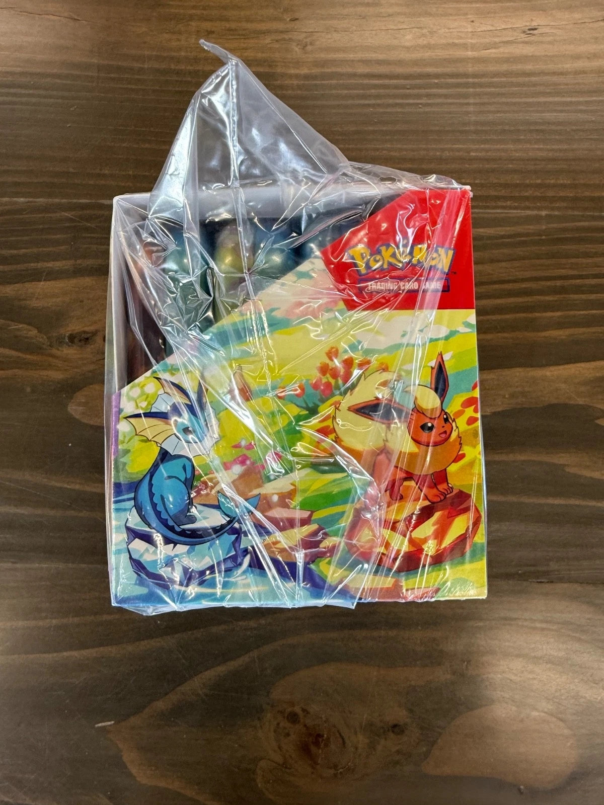 Expositor de latas pequeñas de Pokémon Prismatic Evolutions (8 latas pequeñas) Sellado de fábrica-5