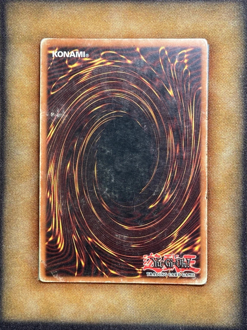 Yugioh Blue-Eyes White Dragon LOB-001 Ultra Rare MP-3
