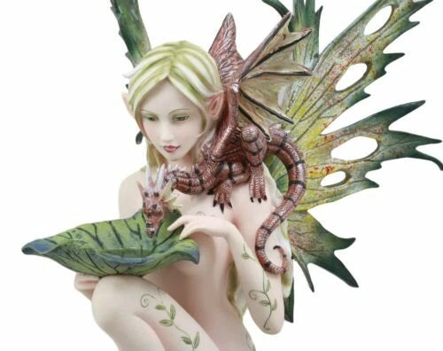Estatua de hada tribal del bosque desnuda de 33 cm de alto alimentando a un dragón.-3