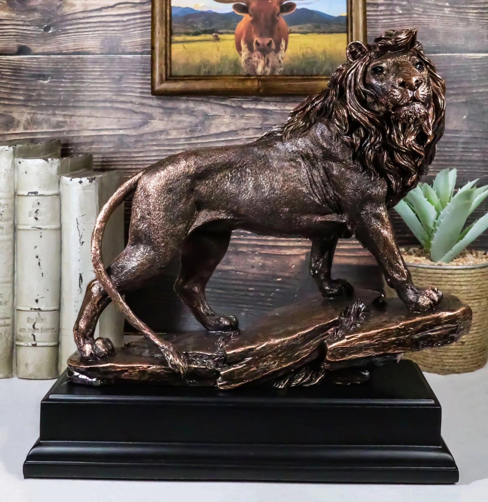 Figura de bronce electrochapada del león africano del rey de la selva en la Roca del Orgullo-4
