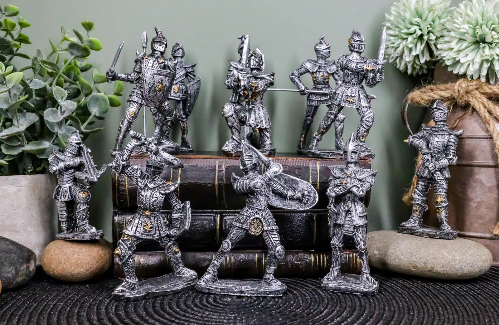 Set of 12 Medieval Knights w/ Swords Crossbow Halberds & Shield Figurines-6
