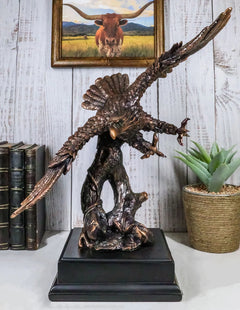Figura de resina galvanizada de bronce de un águila calva americana volando con las alas abiertas-5