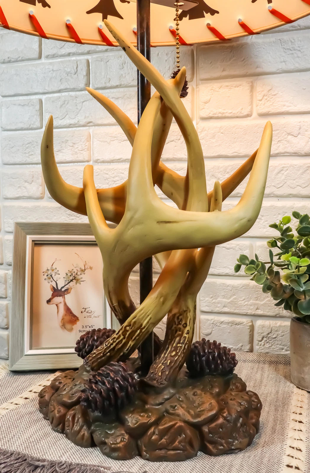 26"H Rustic Vintage Design 3 Entwined Antlers And Pine Cones Table Lamp-4