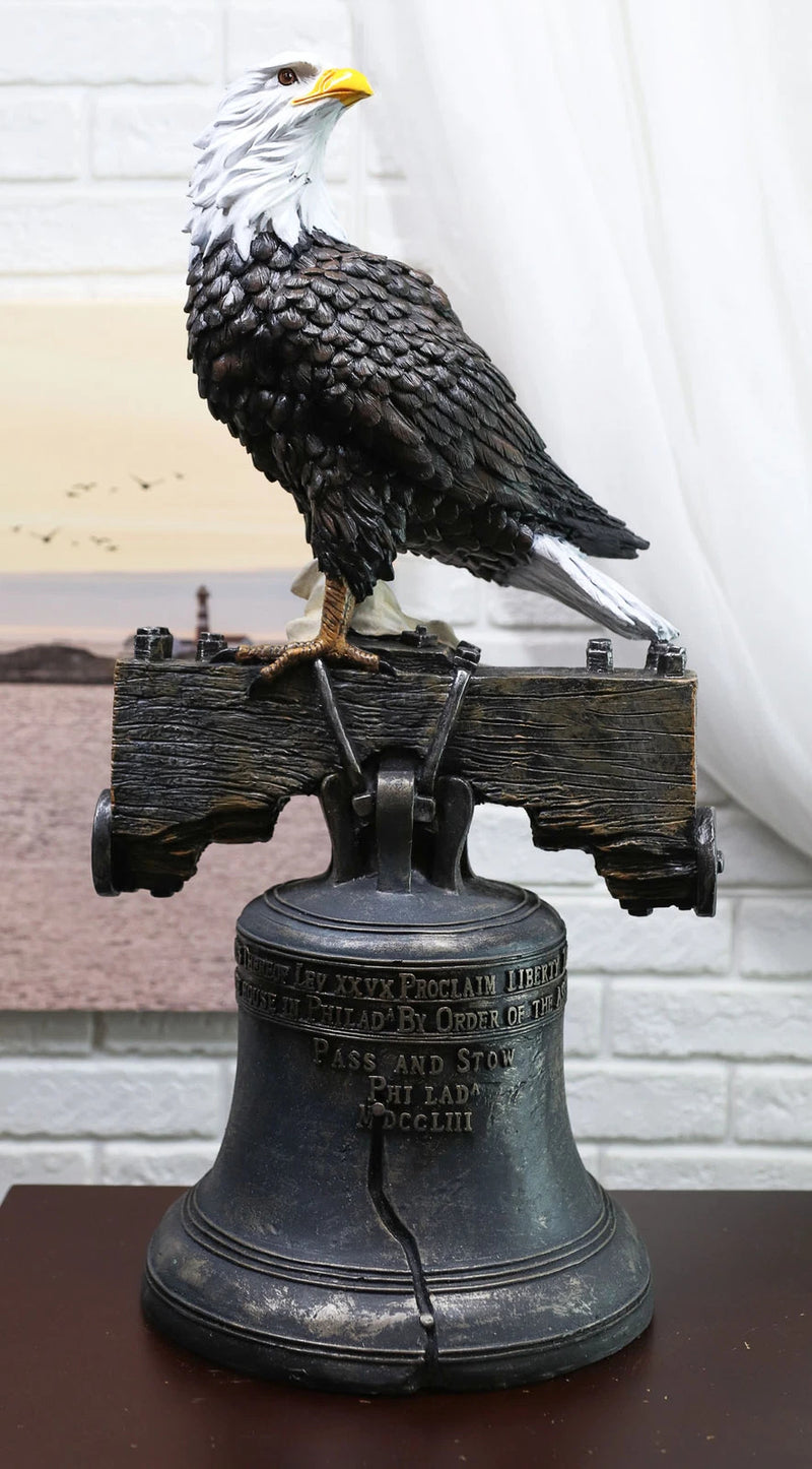 Estatua de la Campana de la Libertad del Águila Calva de la Gloria Patriótica Estadounidense del Día de la Independencia-2