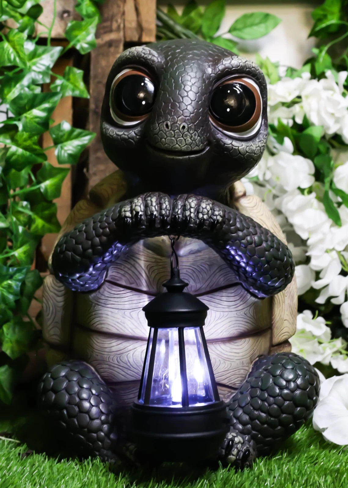 Marine Coastal Baby Turtle Tortoise Statue Carrying Solar LED Lantern Light