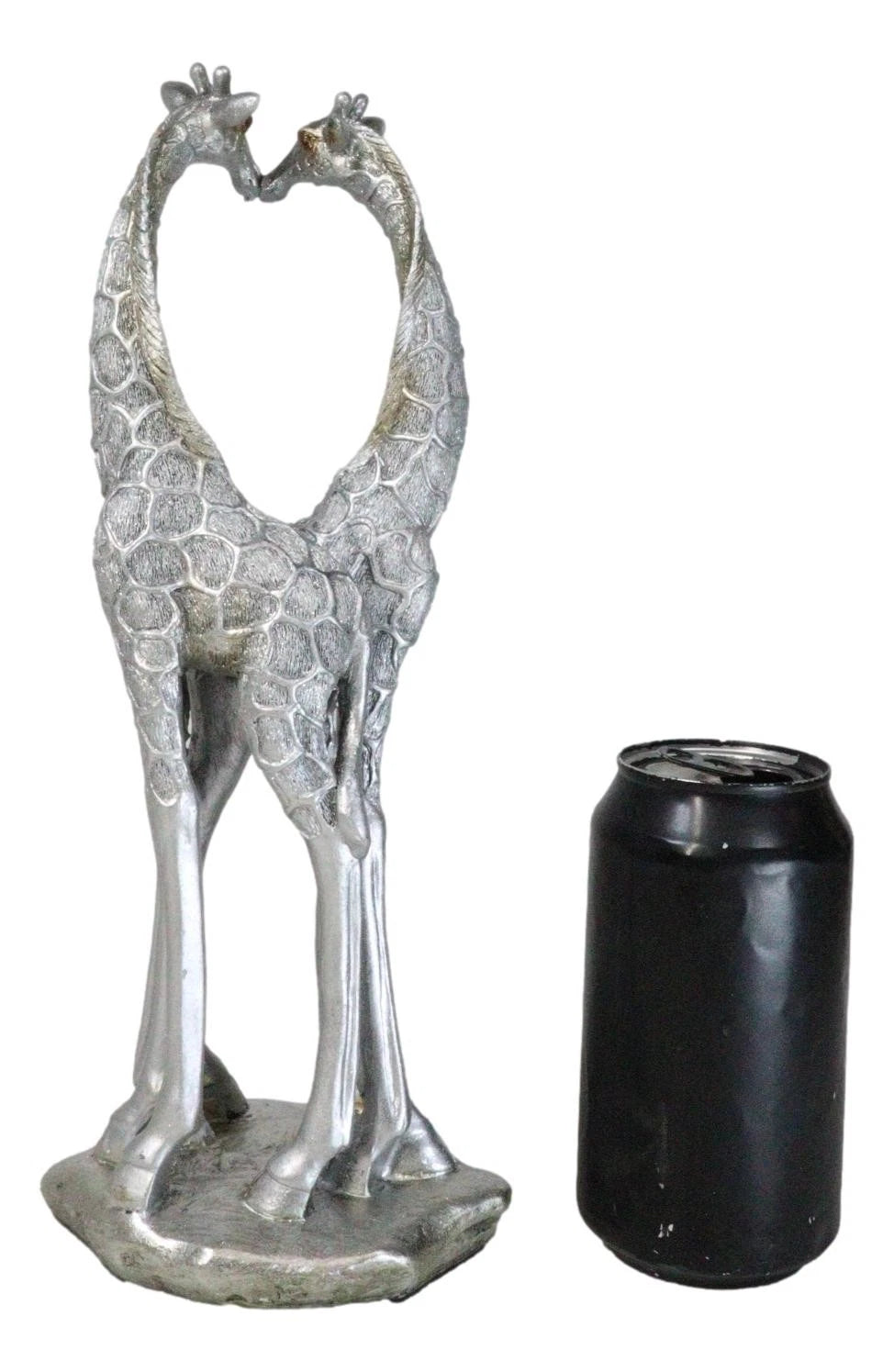 Estatua grande de jirafa plateada con forma de corazón, pareja de enamorados, 31,7 cm de alto, estilo safari de la sabana.-3