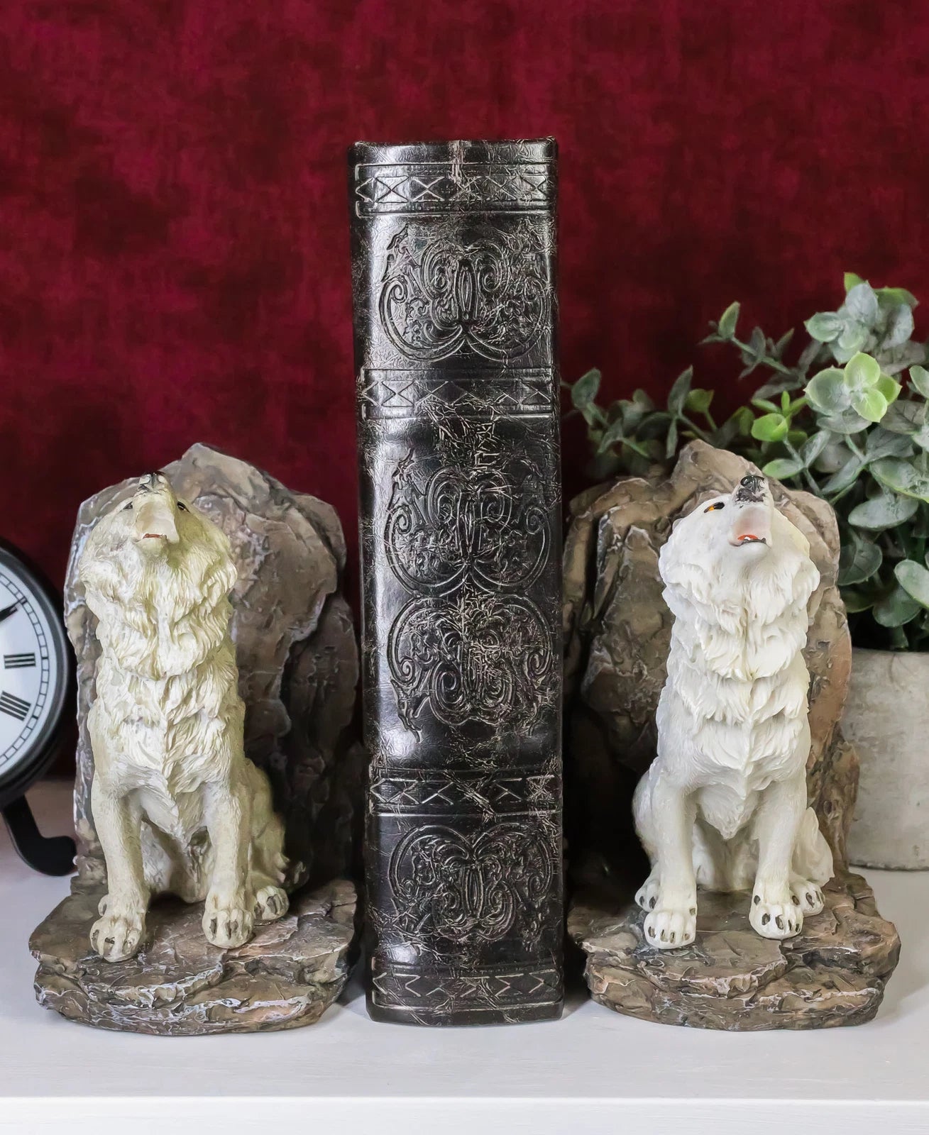 Wardens Of The North Howling Gray And White Wolves Bookends Wolf Figurine Set-7