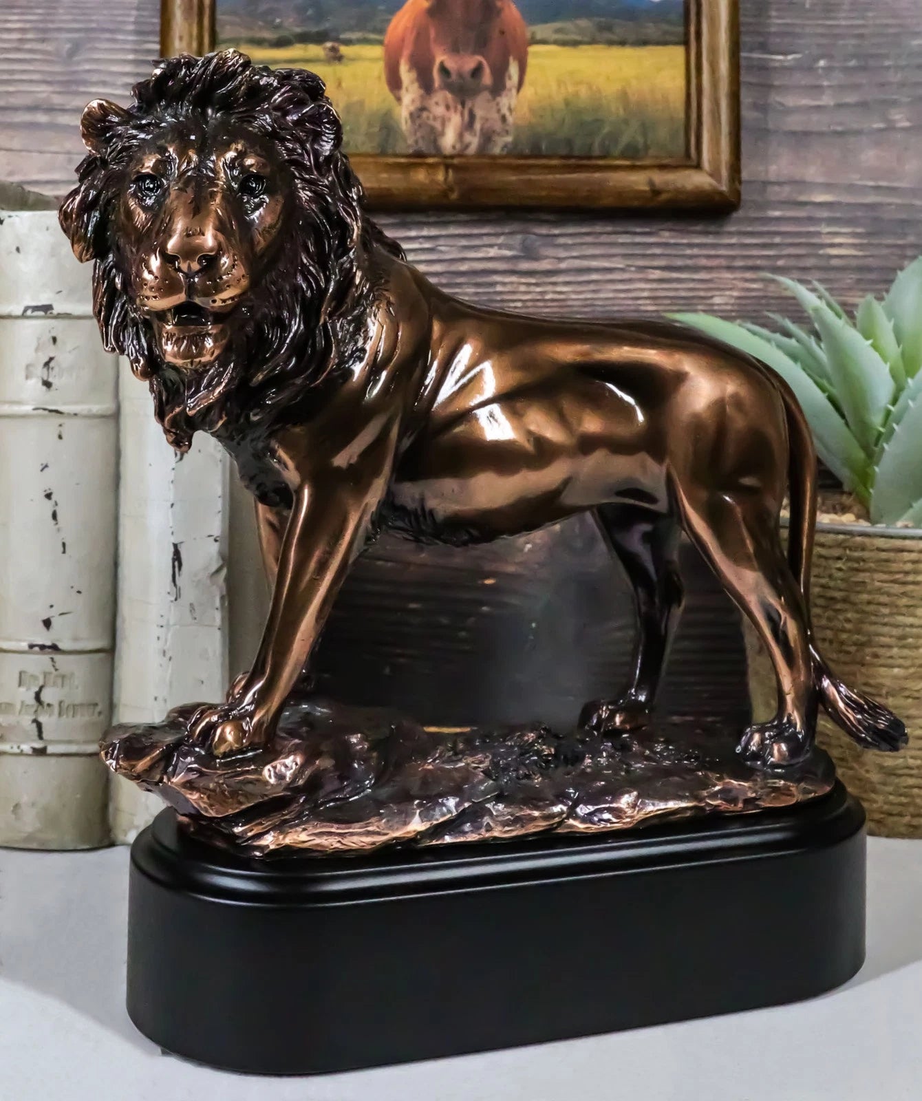 King Of The Jungle African Lion Pride Rock Scene Bronze Electroplated Figurine-1