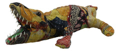 Figura de caimán de River Creek hecha a mano en papel maché con tela sari colorida-4