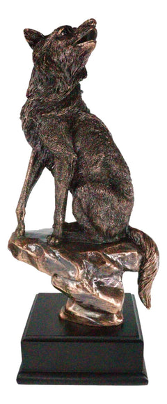 Rustic Moon Howling Alpha Wolf Sitting On Rocky Cliff Figurine With Trophy Base-5