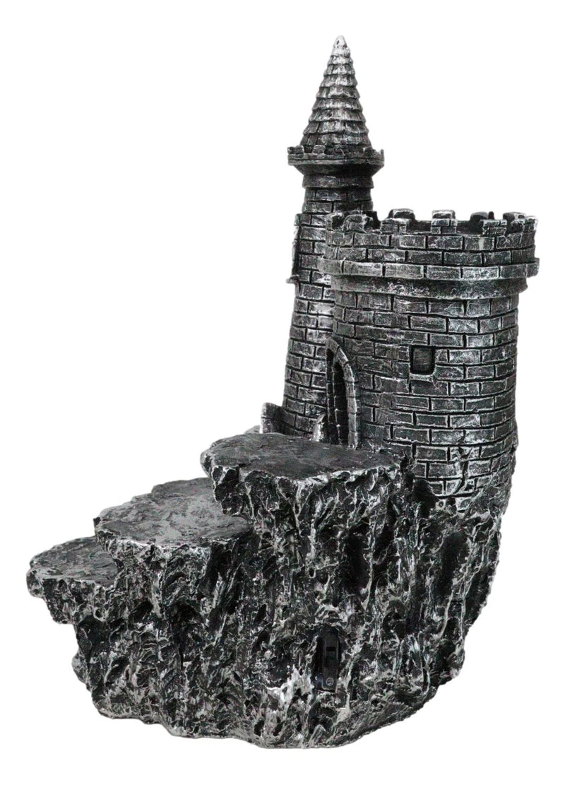 Expositor de castillo medieval de Stonewall con figura LED en las estepas rocosas-6