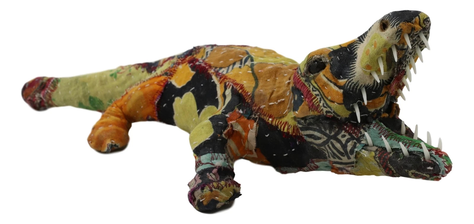 Figura de caimán de River Creek hecha a mano en papel maché con tela sari colorida-5