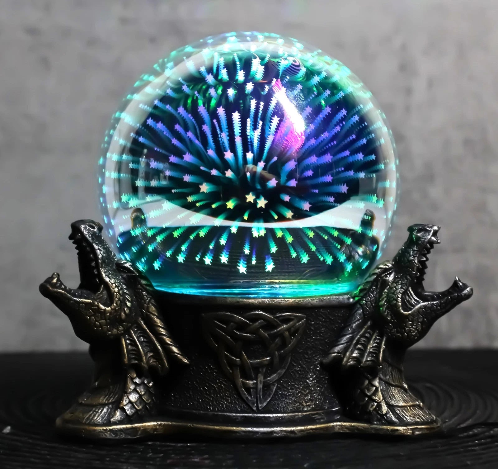 Luz nocturna LED con estrellas mágicas y bola de cristal con diseño de dragones rugientes y nudos de la Trinidad Celta-11