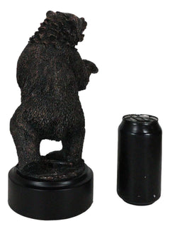 Estatua decorativa de resina galvanizada de bronce rugiente de oso negro occidental sobre sus patas traseras-9