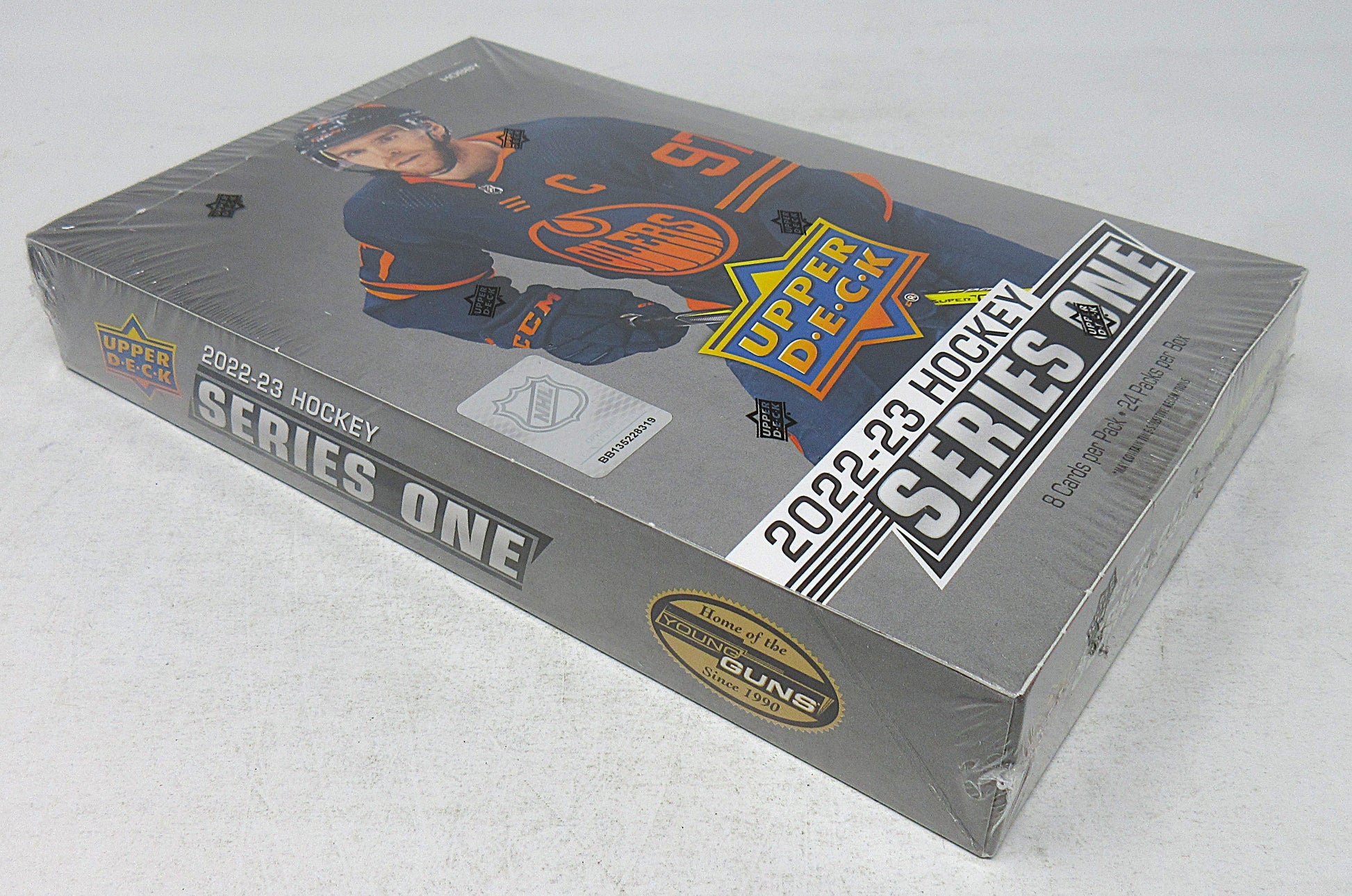2022/23 Upper Deck Hockey Series 1 Box (Hobby) (24/8)