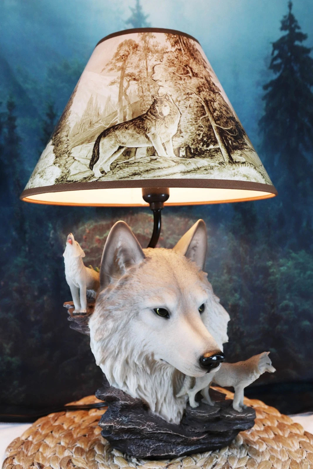 Gray Wolf Table Lamp Decor Wildlife Full Moon Howling Timber Wolf Pack-2