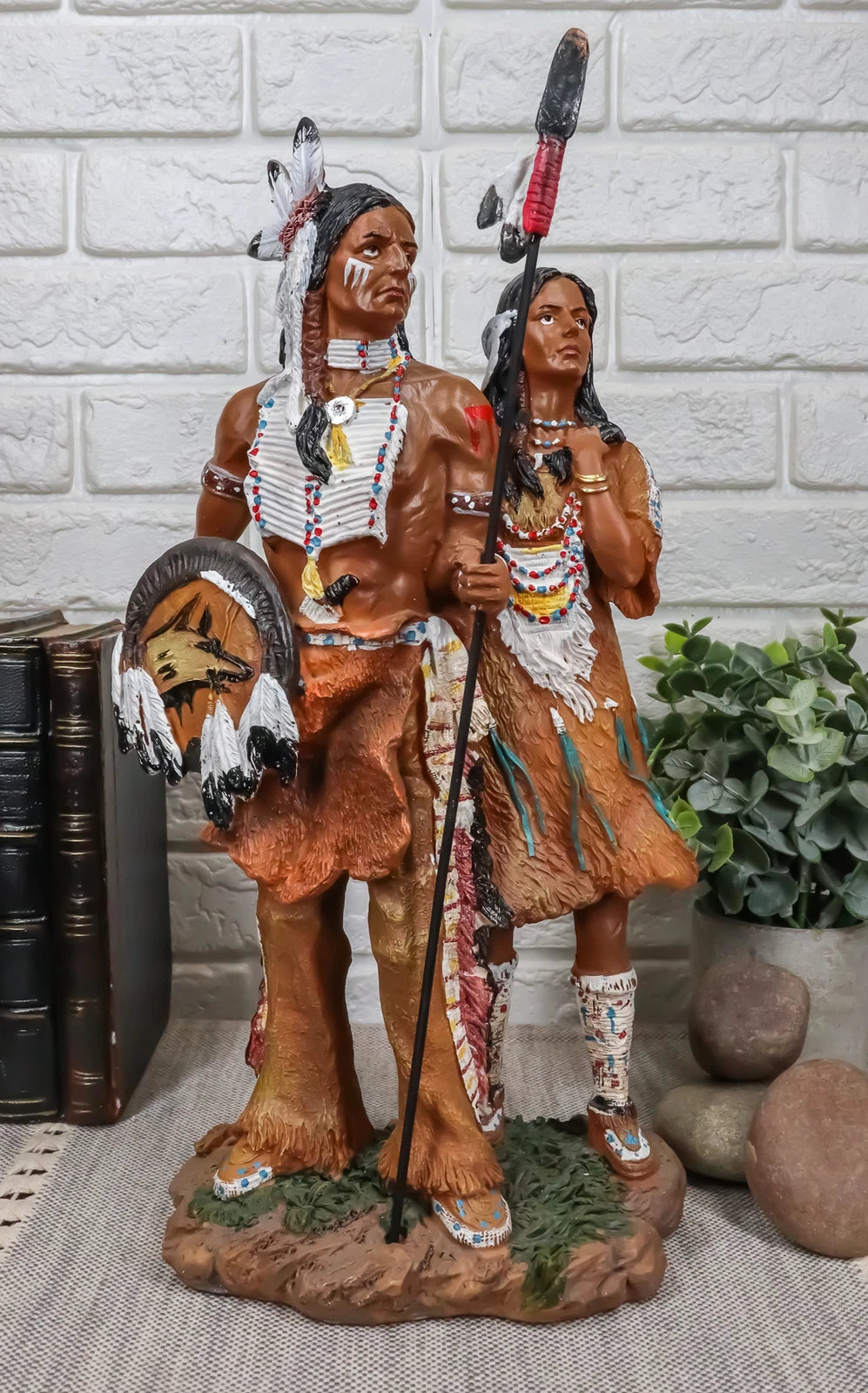 Figura familiar de marido y mujer, pareja de guerreros águila pintada a mano, 12,5" de alto-7
