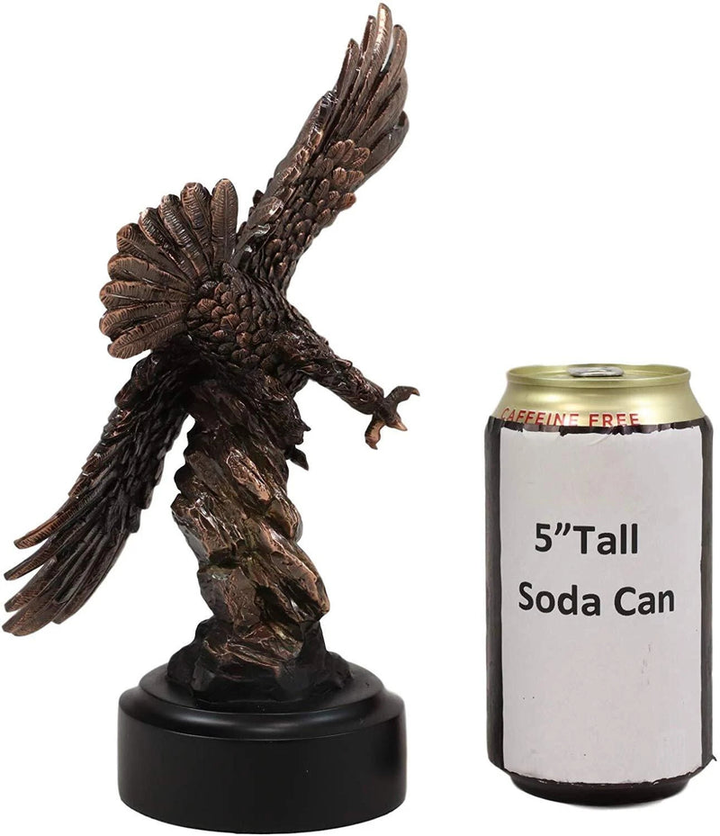 Figura de bronce galvanizado con base de águila en vuelo de Alas de Gloria-6