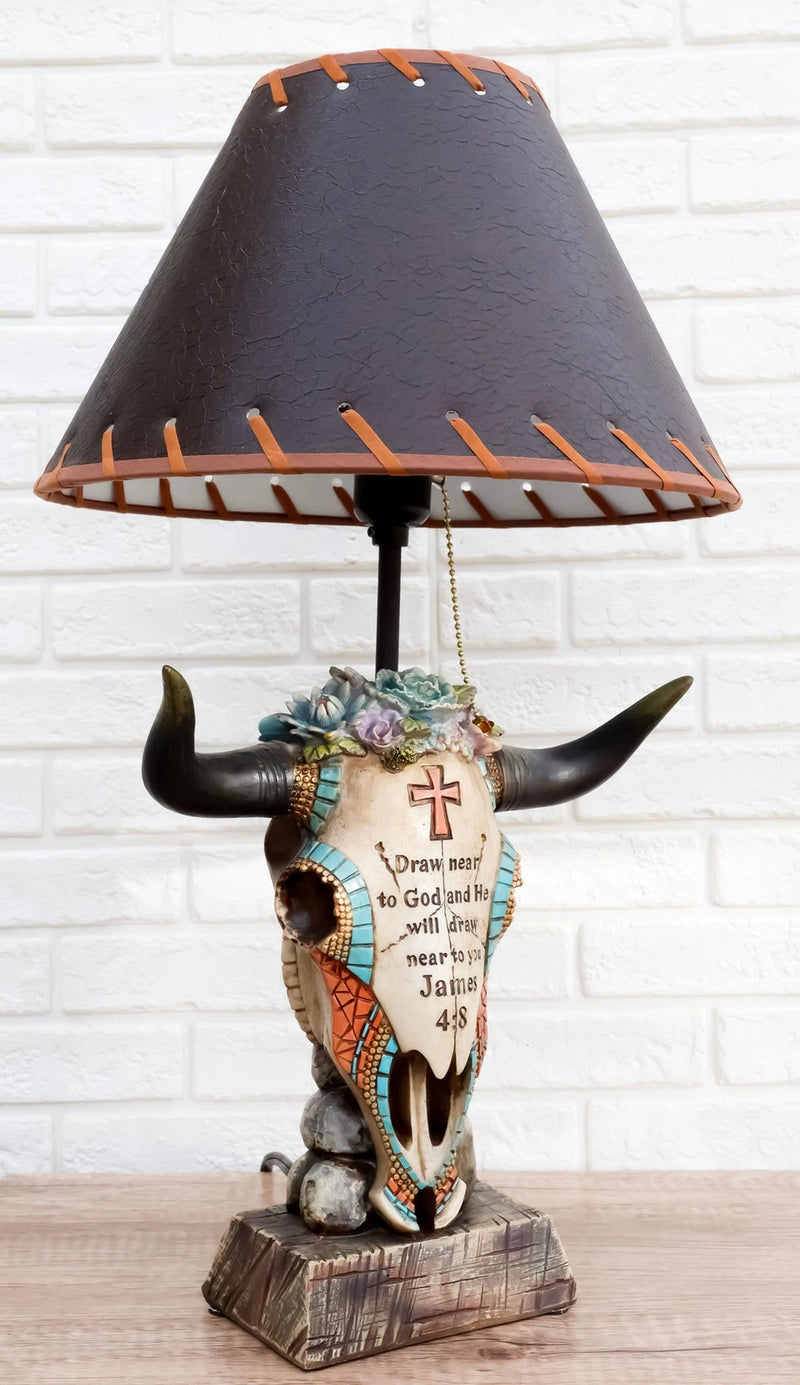 Lámpara de mesa con calavera de vaca de vaquero occidental y suculentas florales con versículo bíblico-7