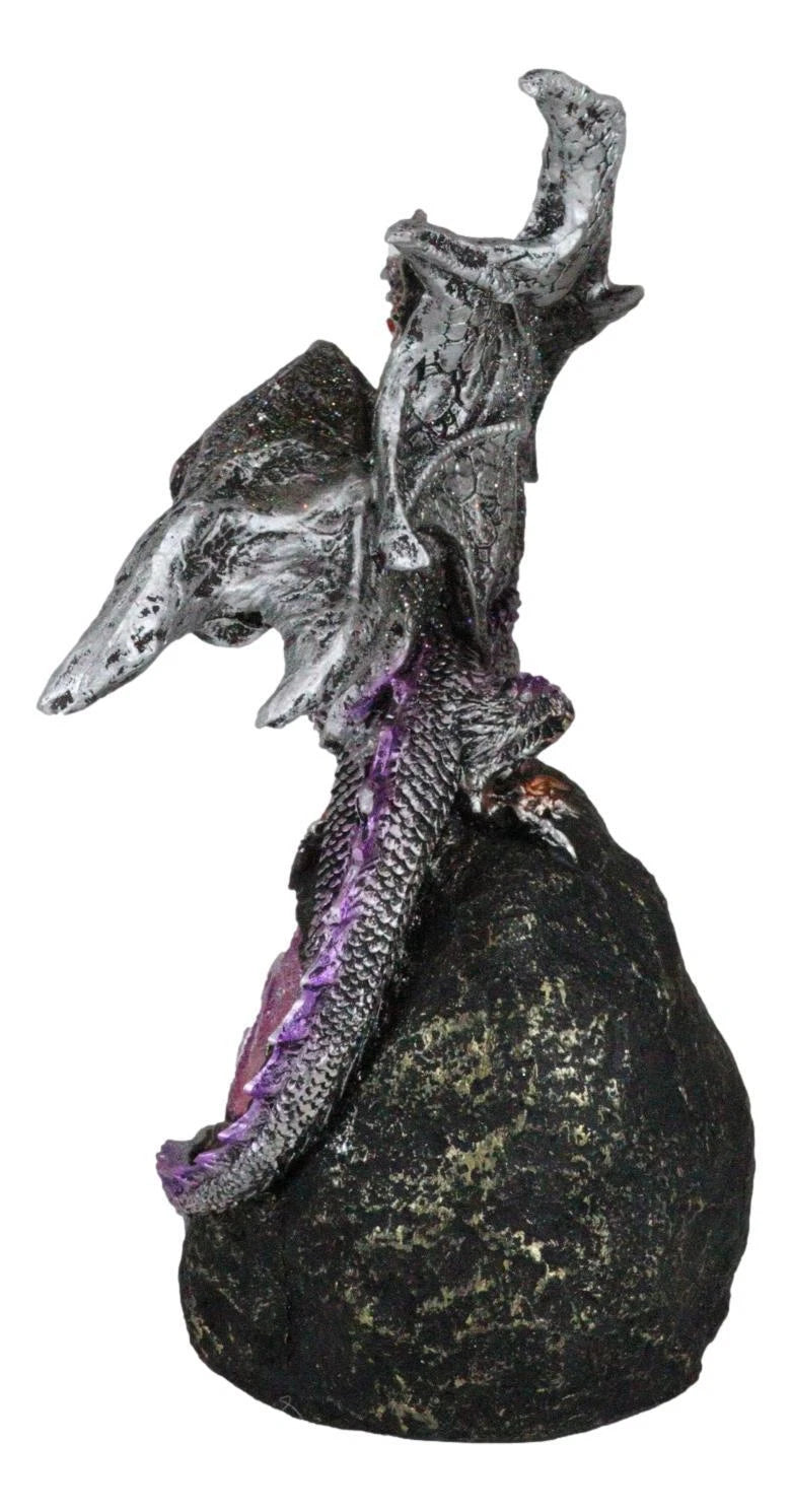 Dragón lavanda con luz LED en una montaña de lava de 8.5 pulgadas de alto. Fantasía.-9