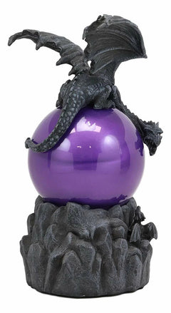 Estatua de bola de cristal con sensor de sonido del Dragón Crepuscular descansando sobre una tormenta de arena morada-7