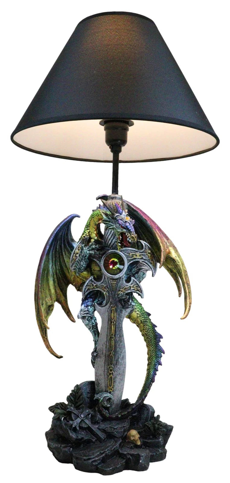 Lámpara de mesa con dragón verde dorado sosteniendo la espada Excalibur y un cristal en el cementerio.-8