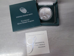 US Mint Presidential .999 Fine Silver 1oz. Medal Coin _ George Washington-3