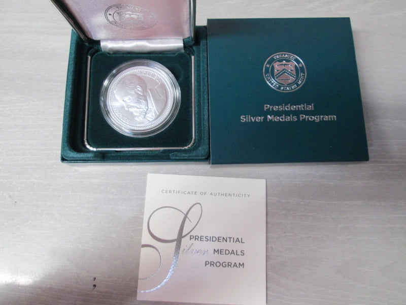 US Mint Presidential .999 Fine Silver 1oz. Medal Coin _ Benjamin Harrison